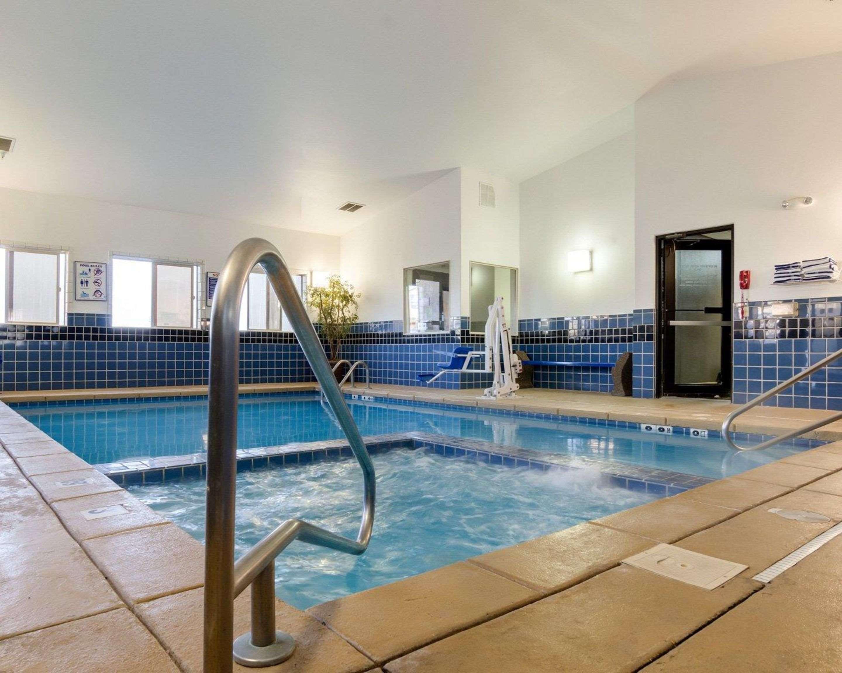 Comfort Inn Garden City Buitenkant foto